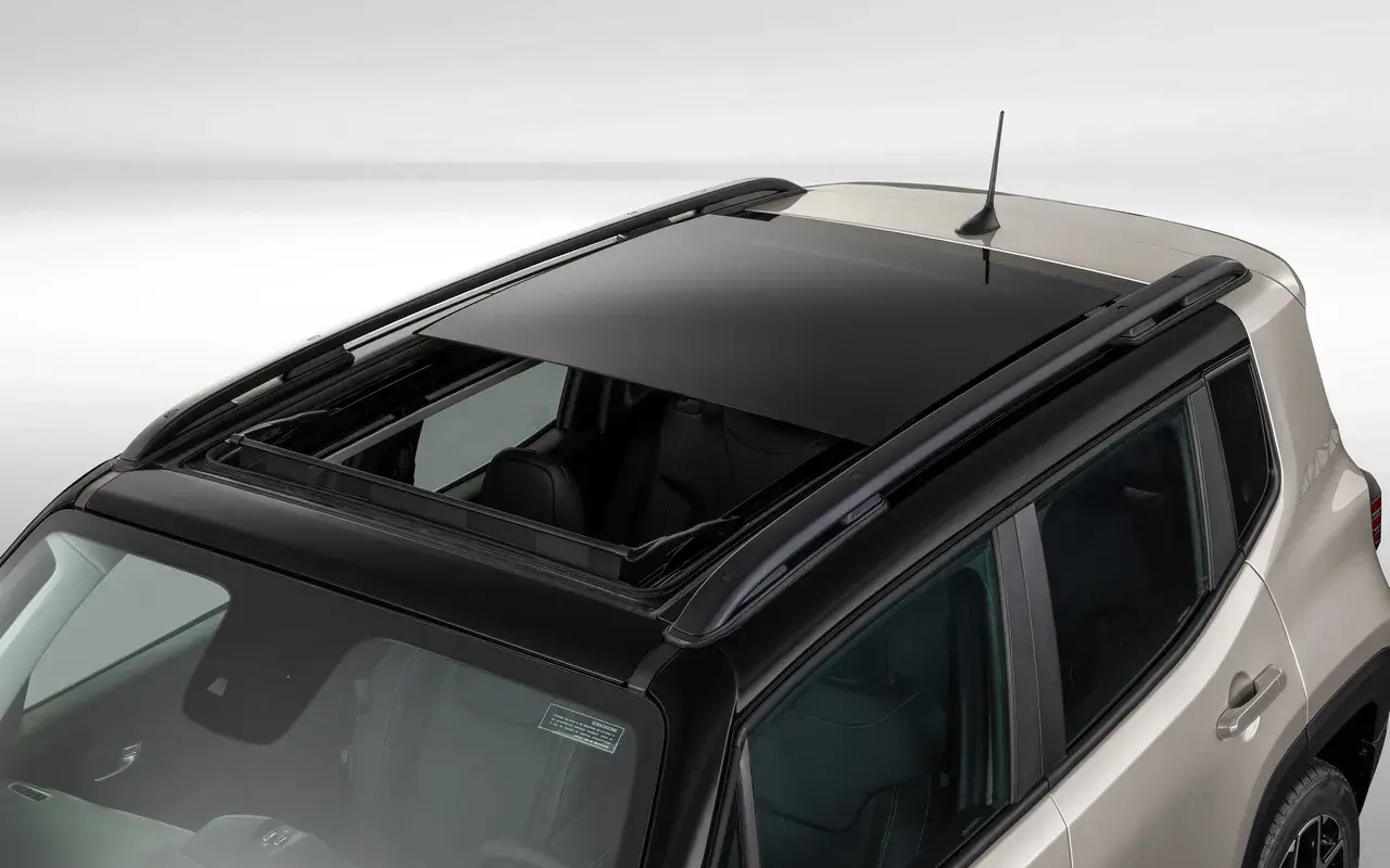 Jeep Renegade Sahara 2025 (3)