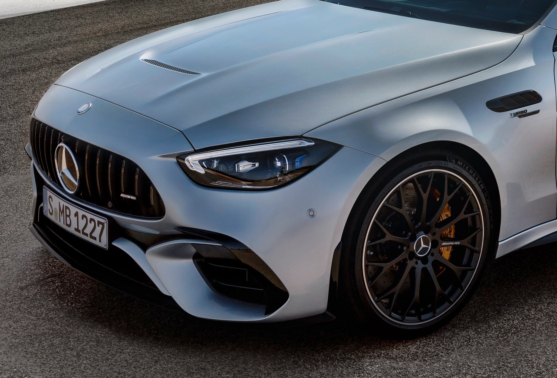 Mercedes Amg C 63 S E Performance F5