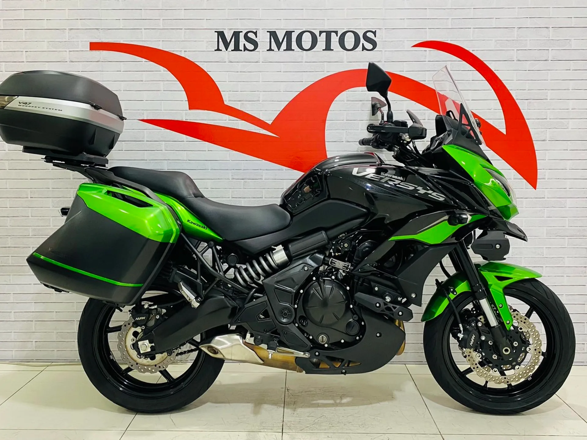 Cinco Motos Kawasaki Versys 650 Tourer 5