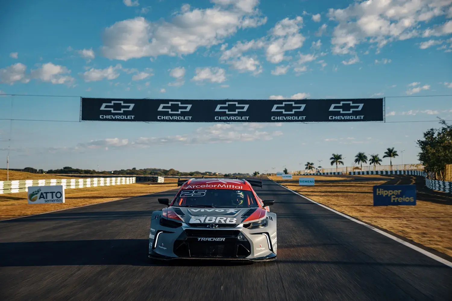 Chevrolet Tracker Stock Car 2025 1