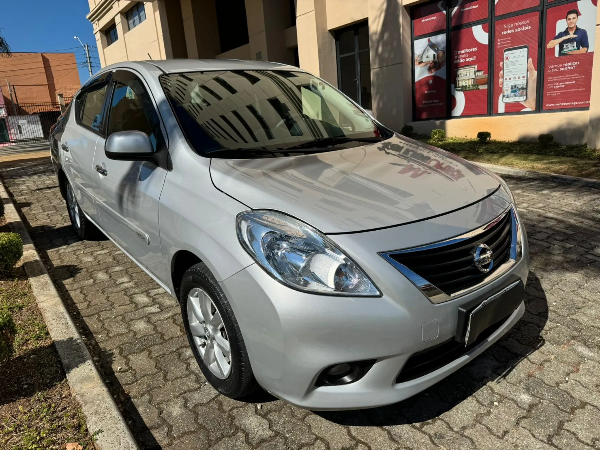 Nissan Versa Carros Espaçosos F2