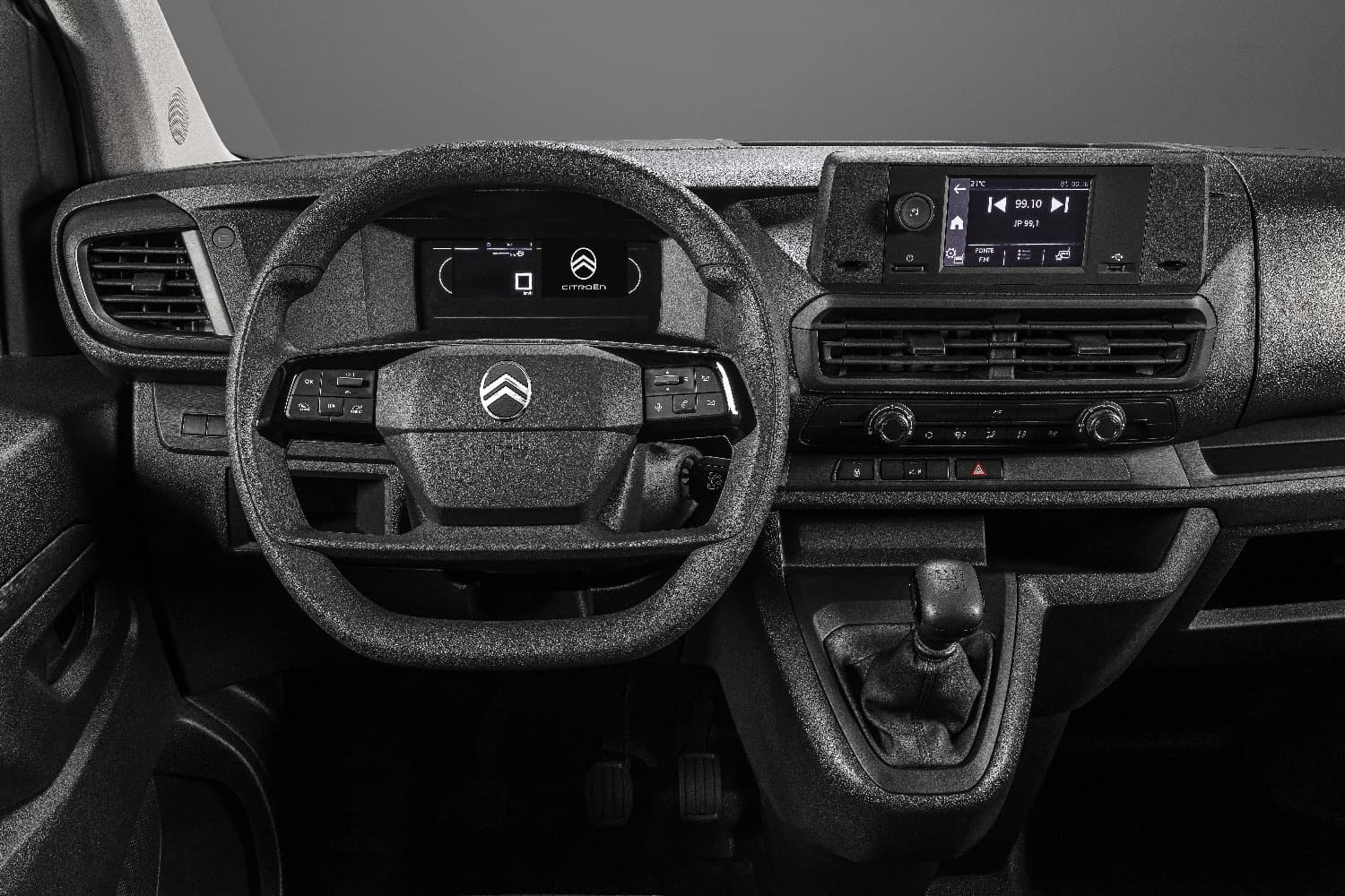 Citroen Jumpy Interior My25 005 (1)