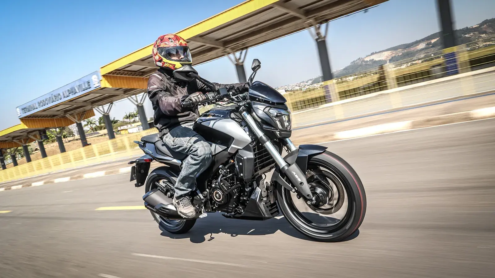 Bajaj Dominar 250
