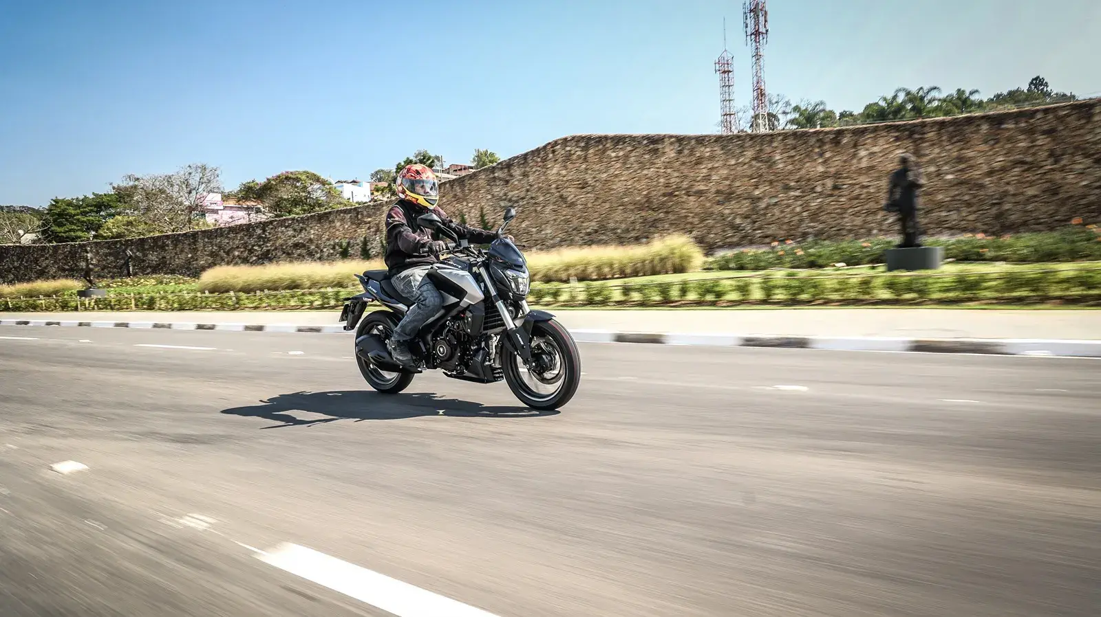 Bajaj Dominar 250