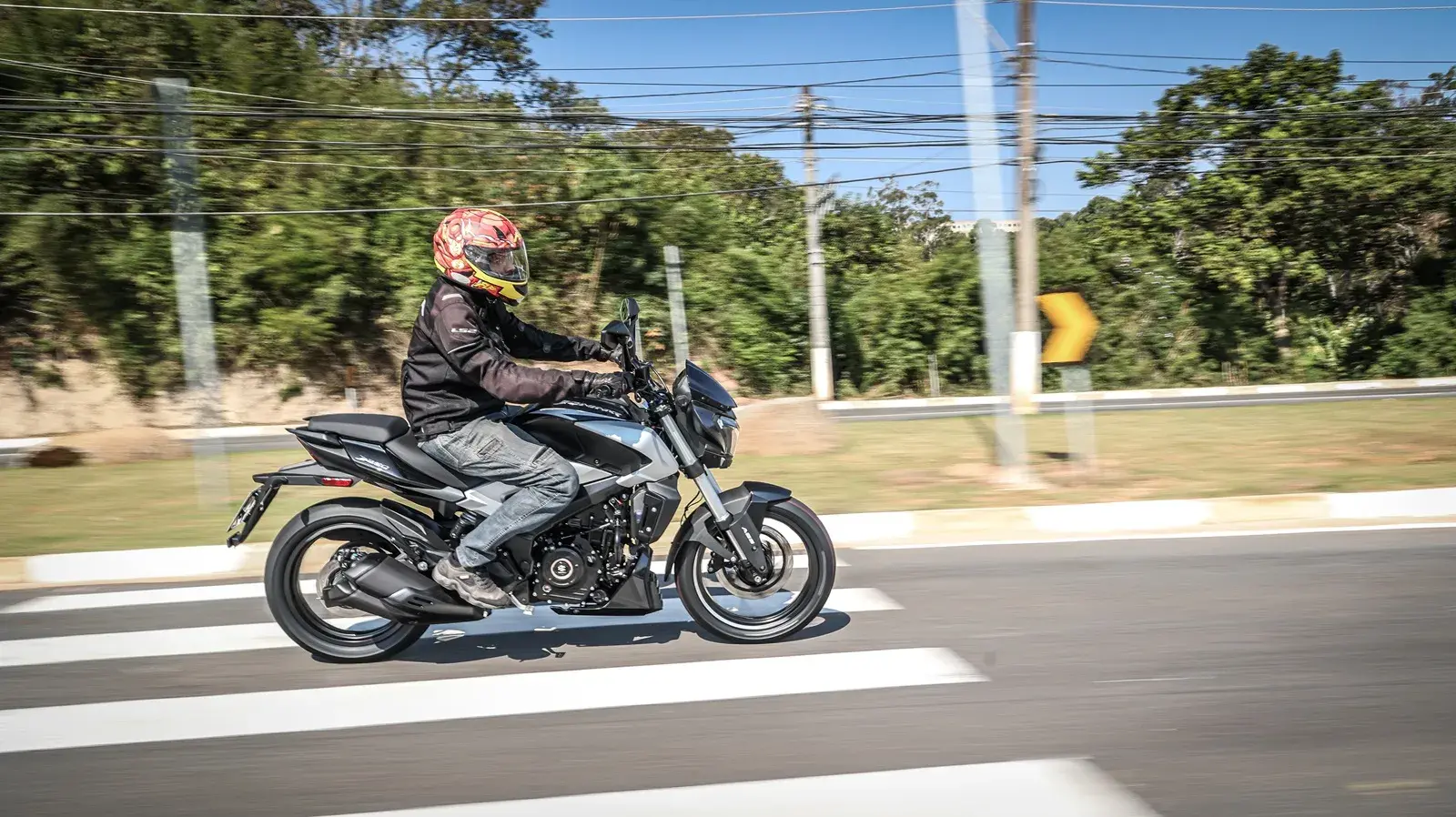 Bajaj Dominar 250
