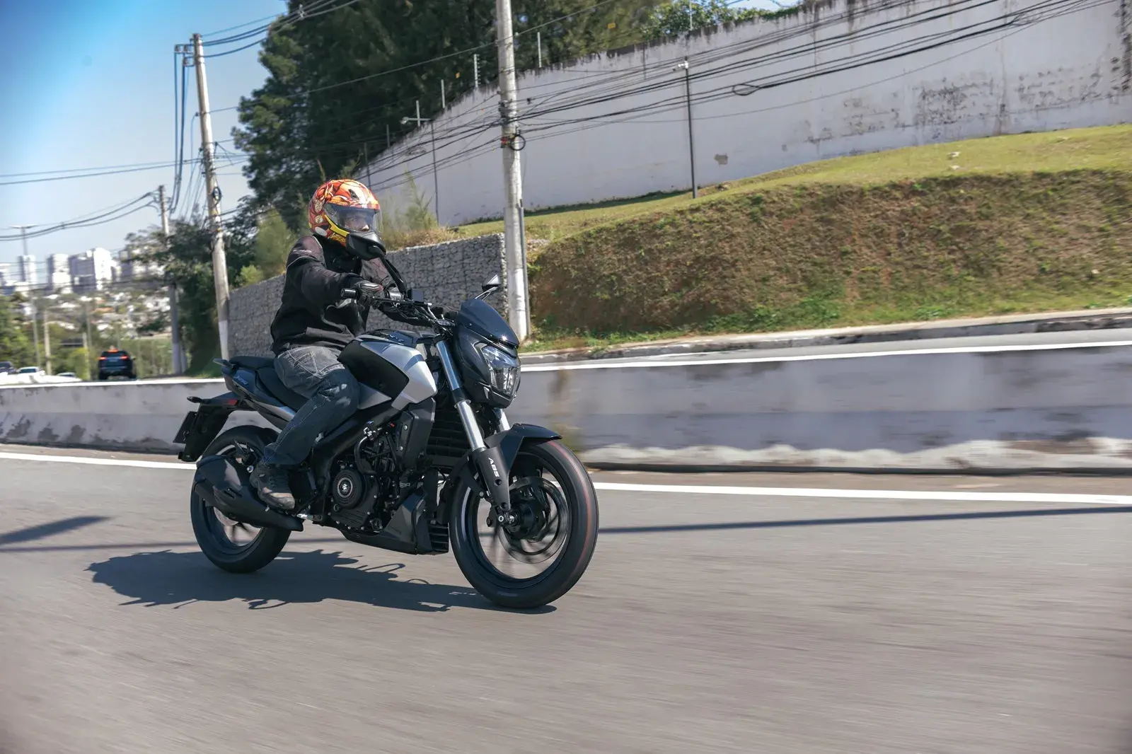Bajaj Dominar 250