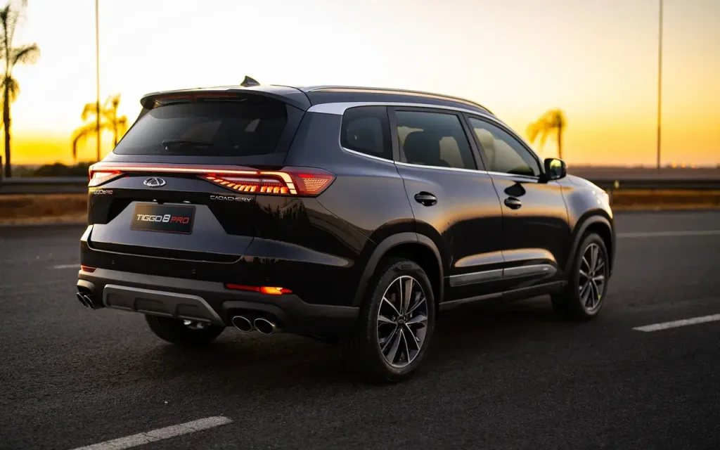 Tiggo 8: irmão do Tiggo 7 desbancou o sempre muito forte Toyota Hilux SW4