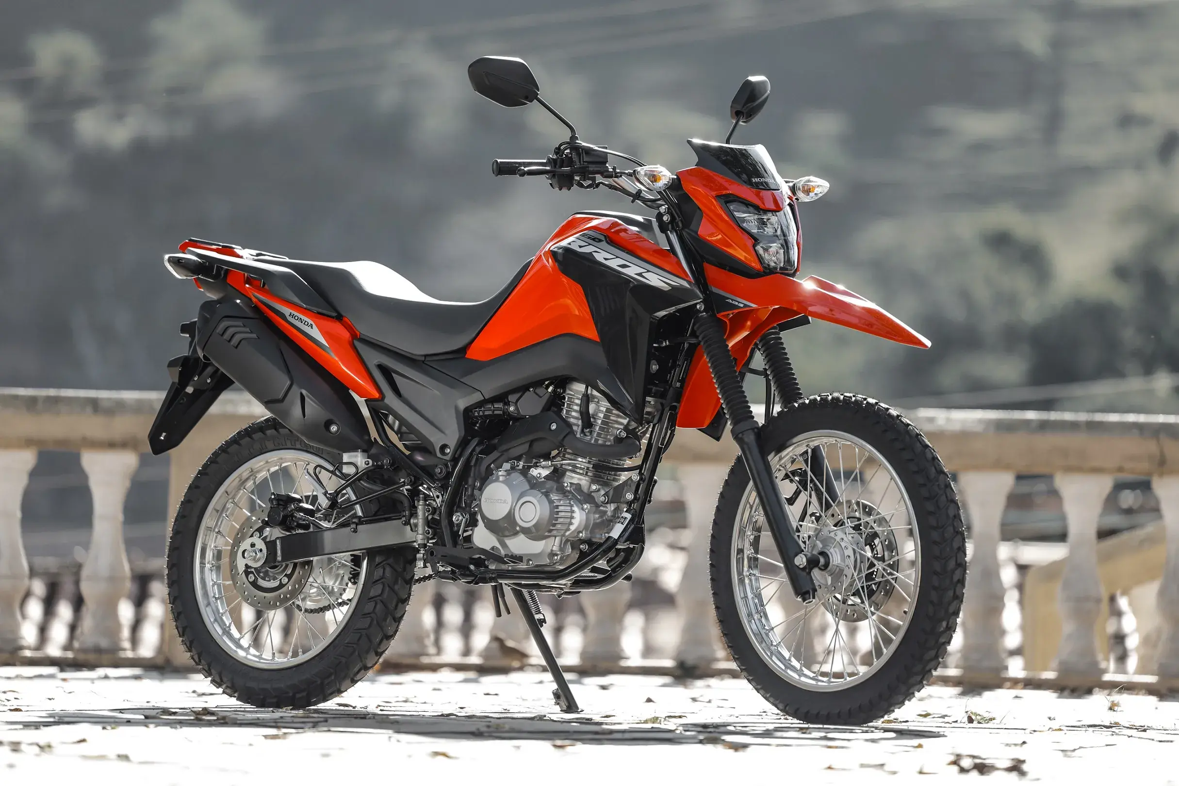 Robusta e confiável, a Honda NXR 160 Bros é uma das motos mais vendidas no mercado brasileiro