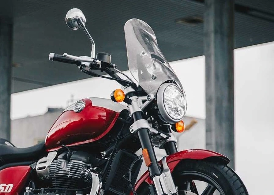 Royal Enfield Super Meteor 650 Para Brisa 2
