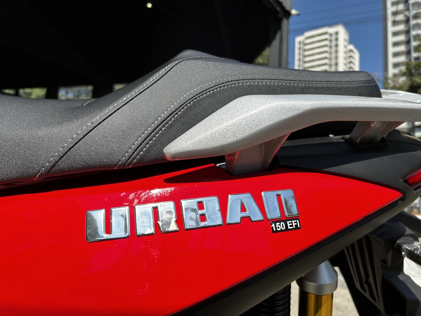 Adesivo Urban 150