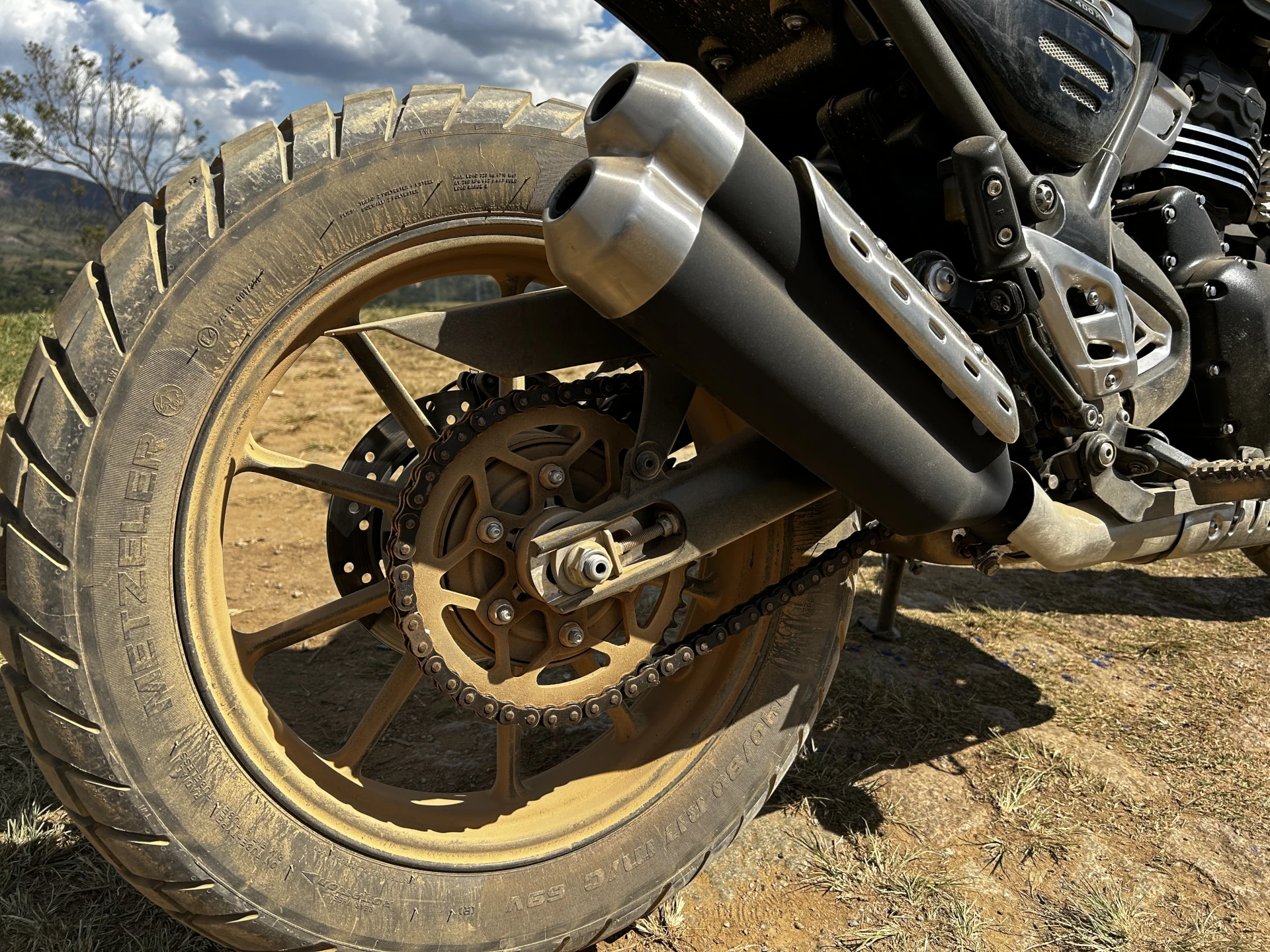Escapamento Triumph Scrambler 400x Wm1