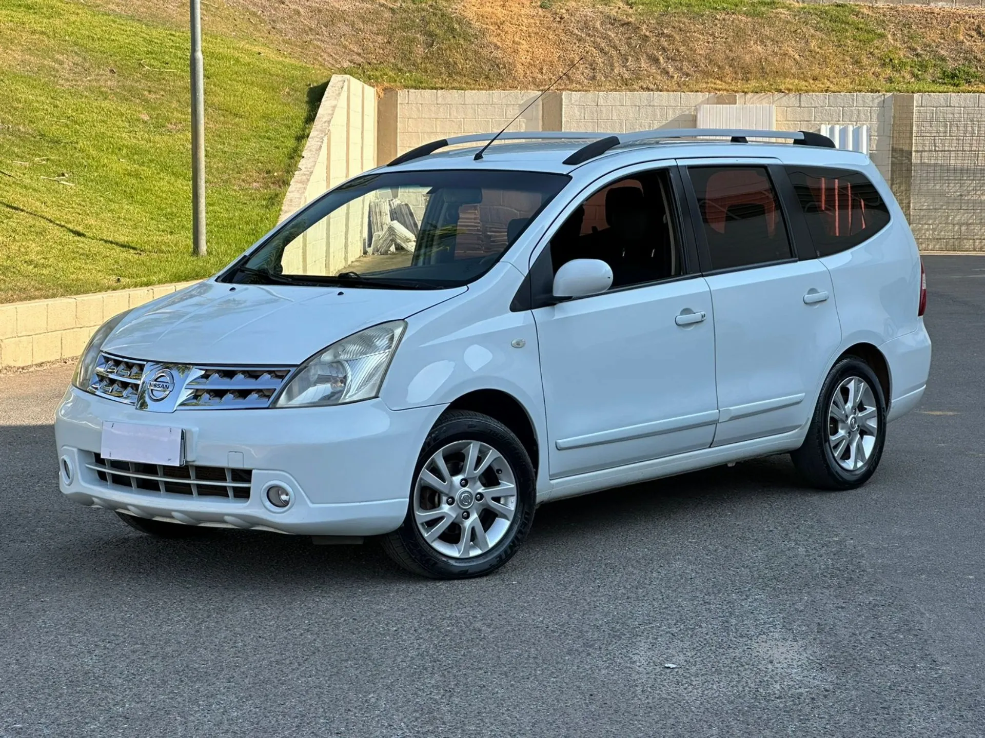 Grand Livina 3