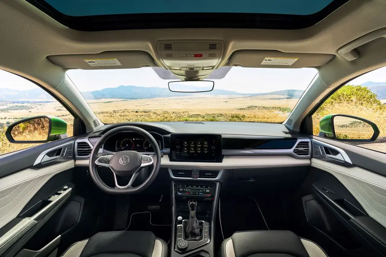 SUV da Volkswagen Taos 2025 Interior Painel