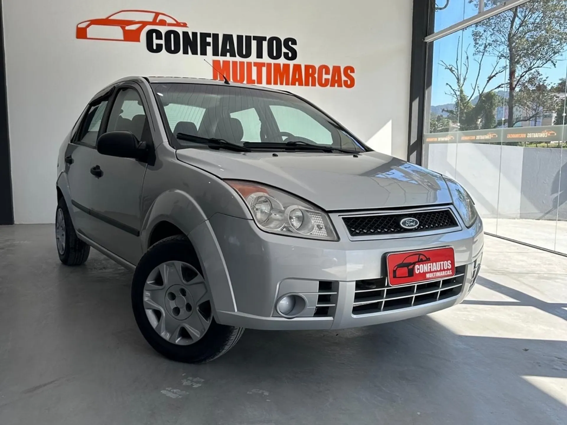 Ford Fiesta Sedan De Frente