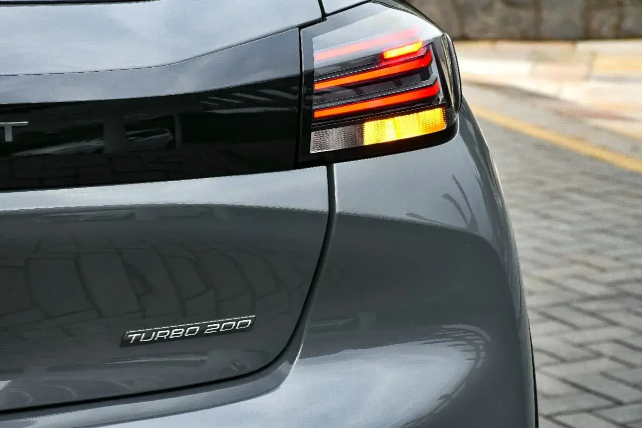Peugeot 208 Gt Turbo 200 0123