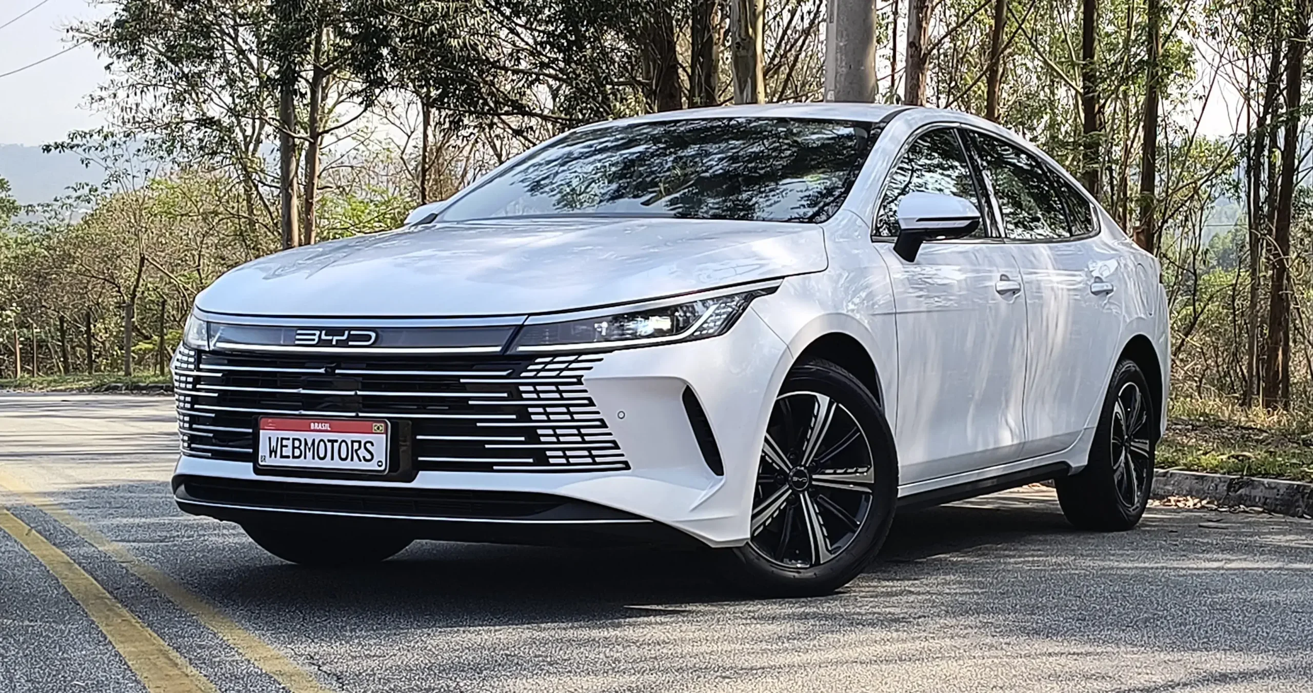 BYD inicia vendas diretas para Dolphin Mini, King e Song Pro
