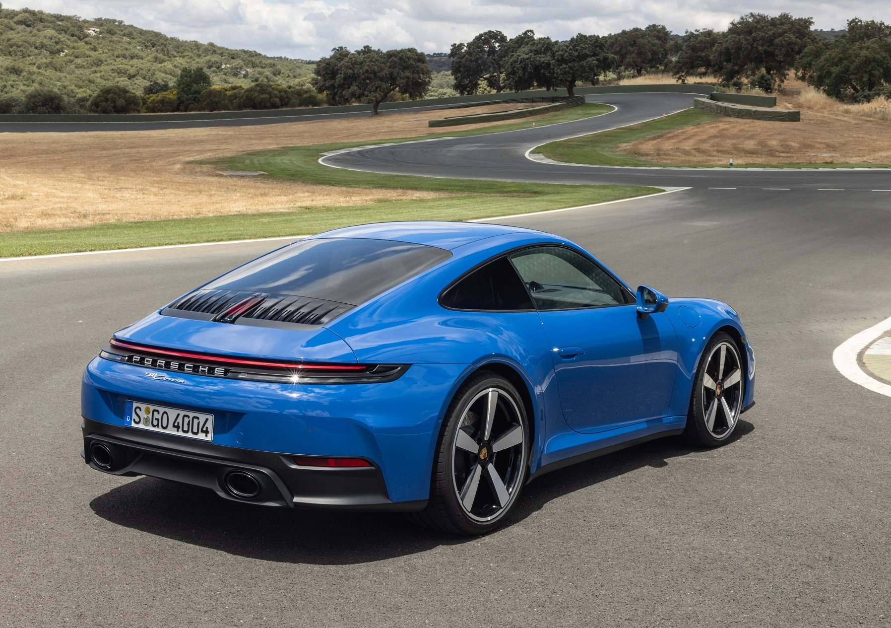 Porsche 911 2025 4