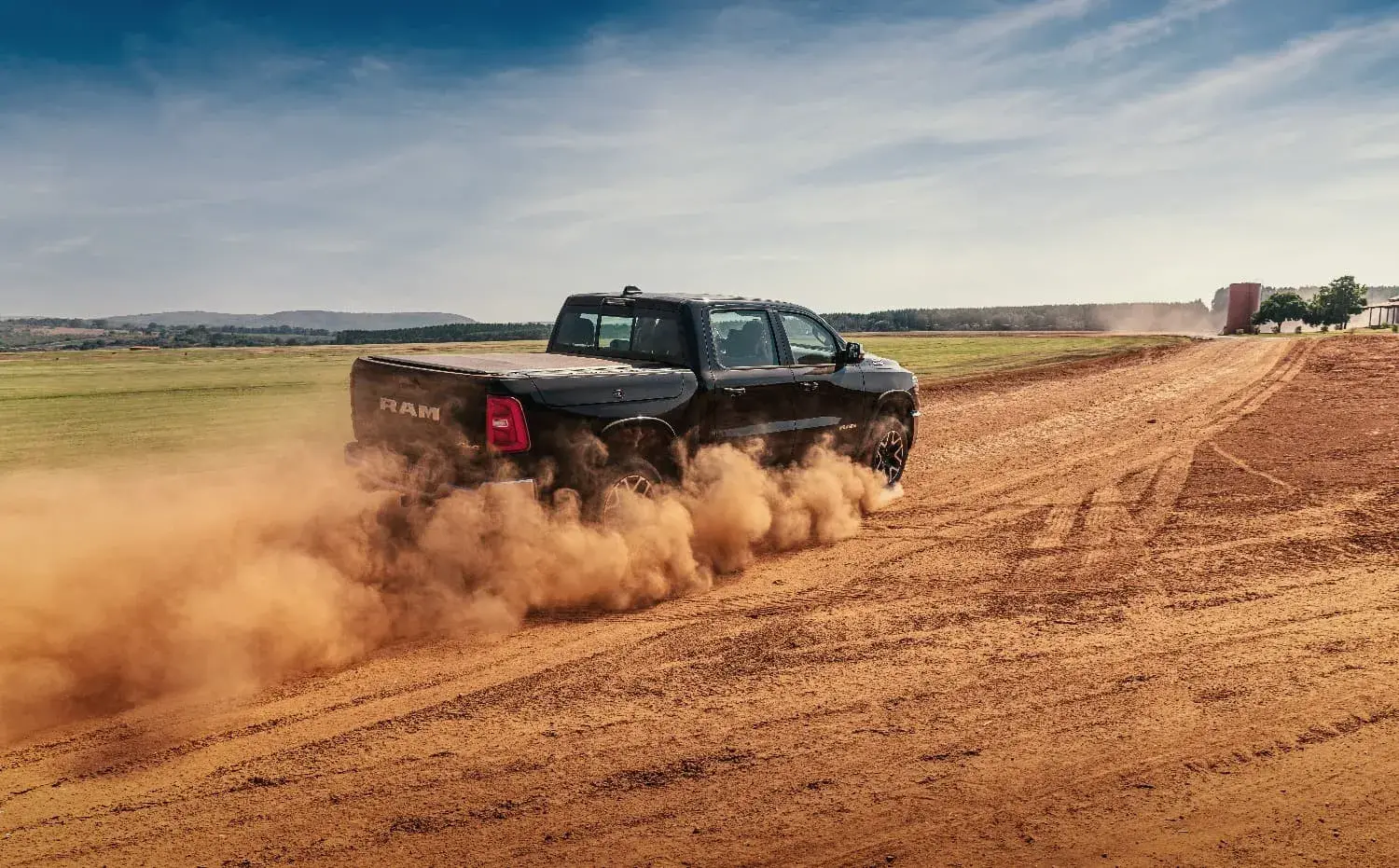 Ram 1500 Laramie (6)