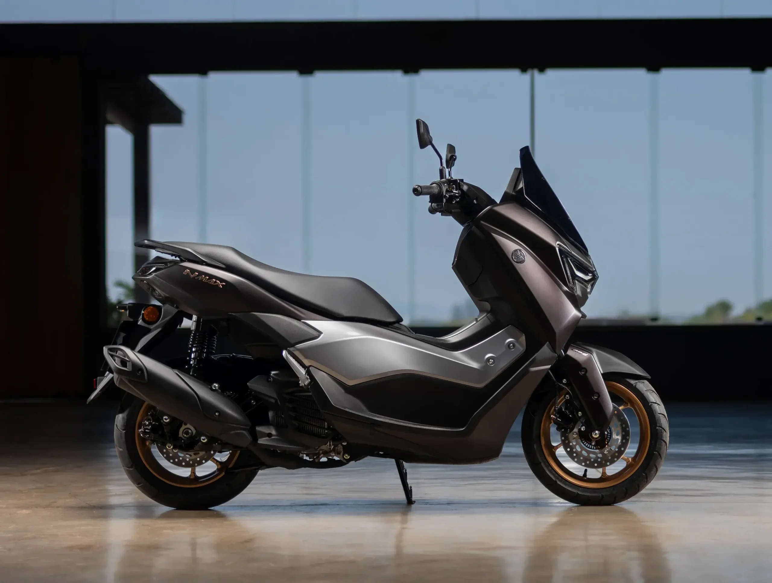 O Yamaha Nmax 160 foi atualizado no final do ano passado e ficou mais moderno e bonito