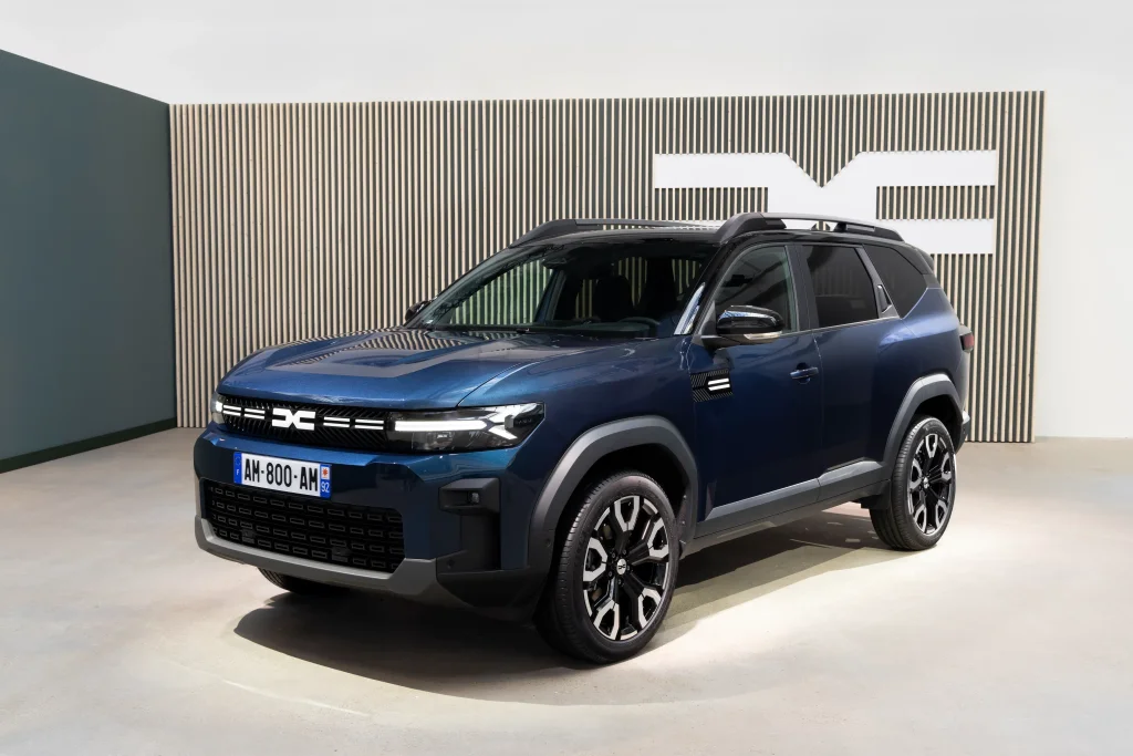 Dacia Bigster Frente 3