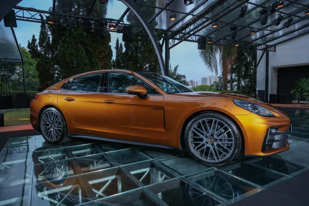 Porsche Panamera 9