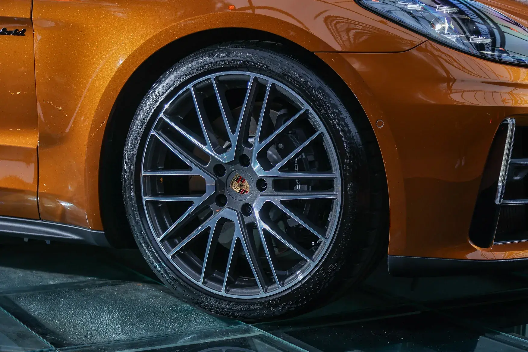 Porsche Panamera 6