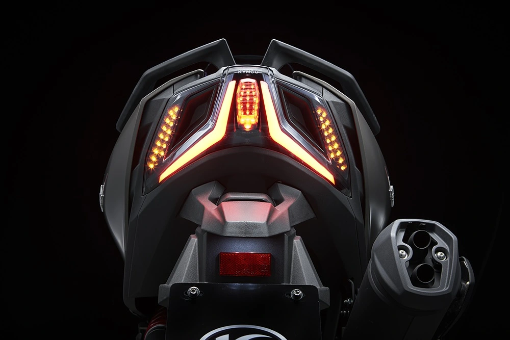Kymco Ak 550 Premium 6