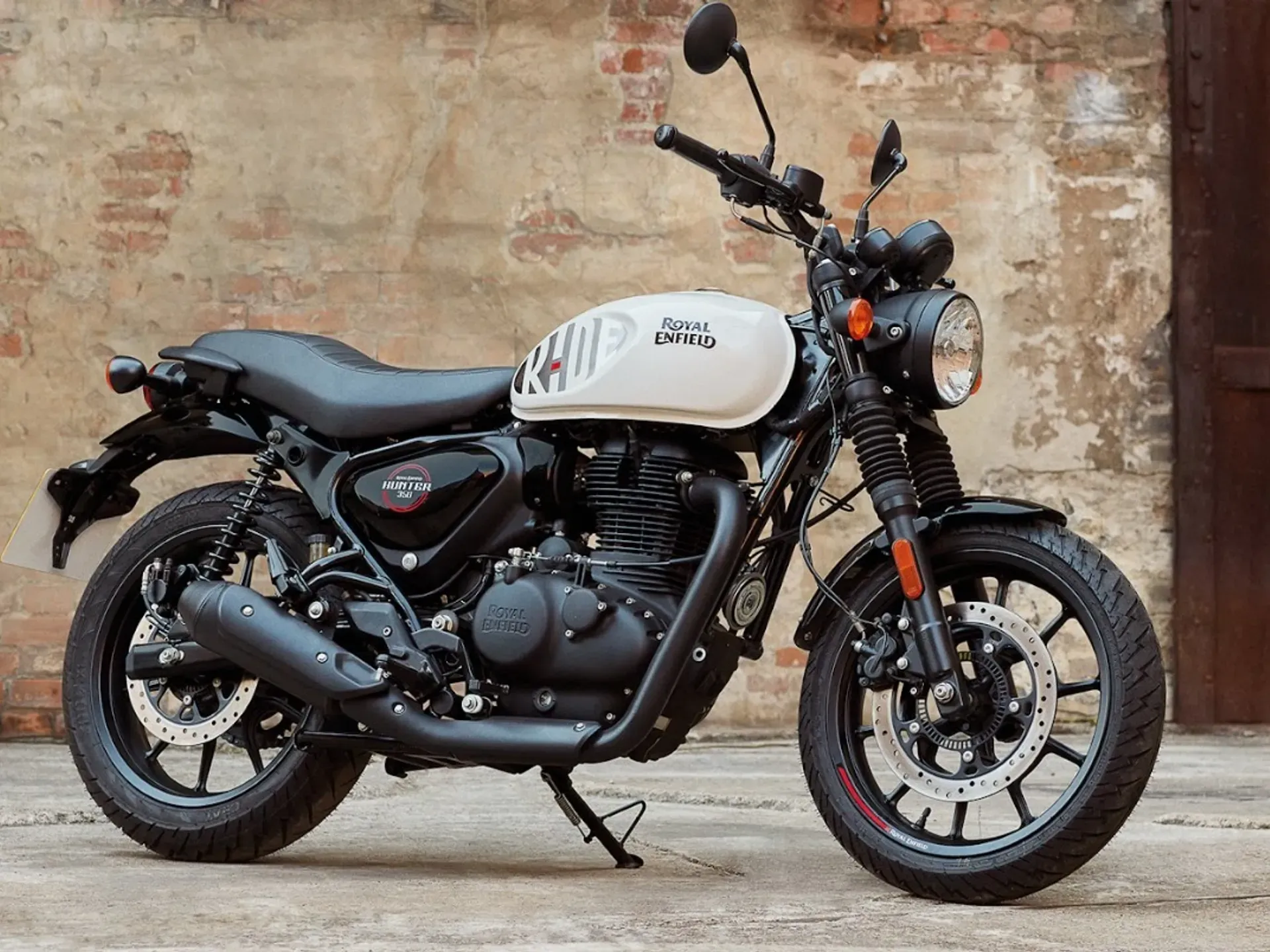 A Royal Enfield Hunter 350 lidera com folga o segmento das custom/classic