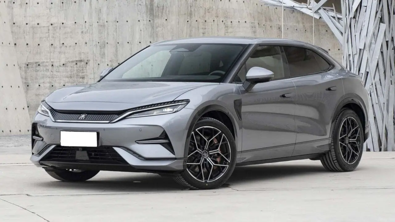 O Song Pro será o primeiro híbrido plugável flex da BYD no Brasil
