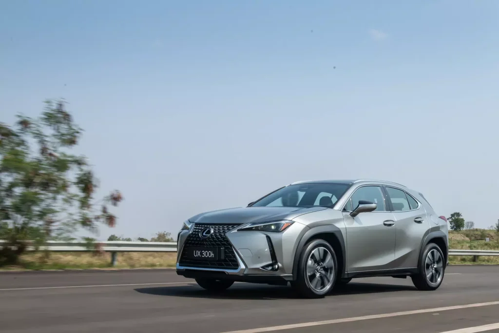 Lexus UX 300h