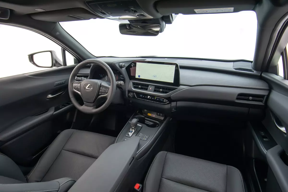 Lexus UX 300h
