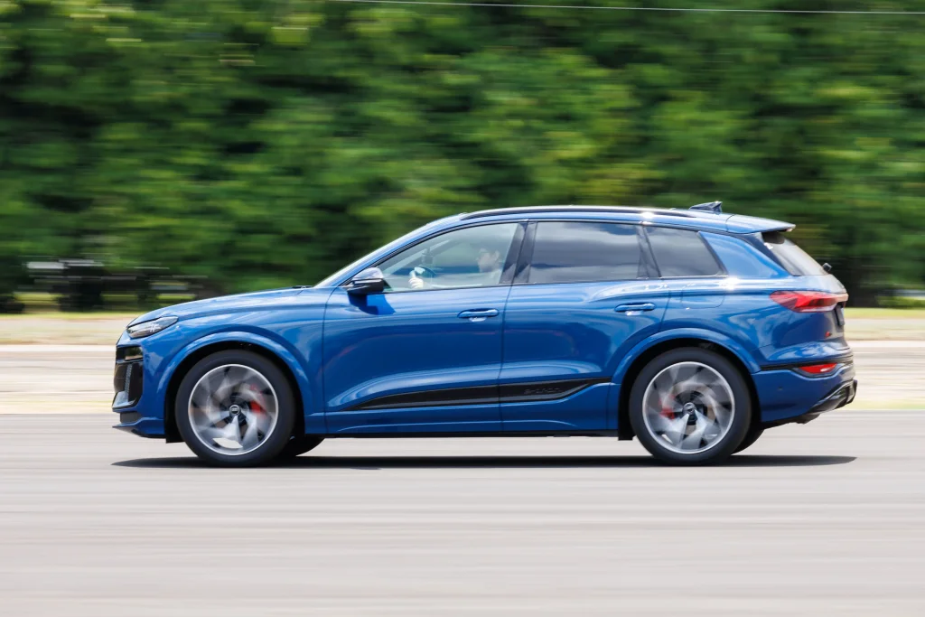 Audi Q6 E Tron Lateral