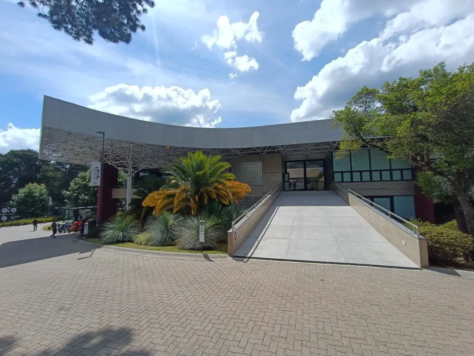 Carde Entrada