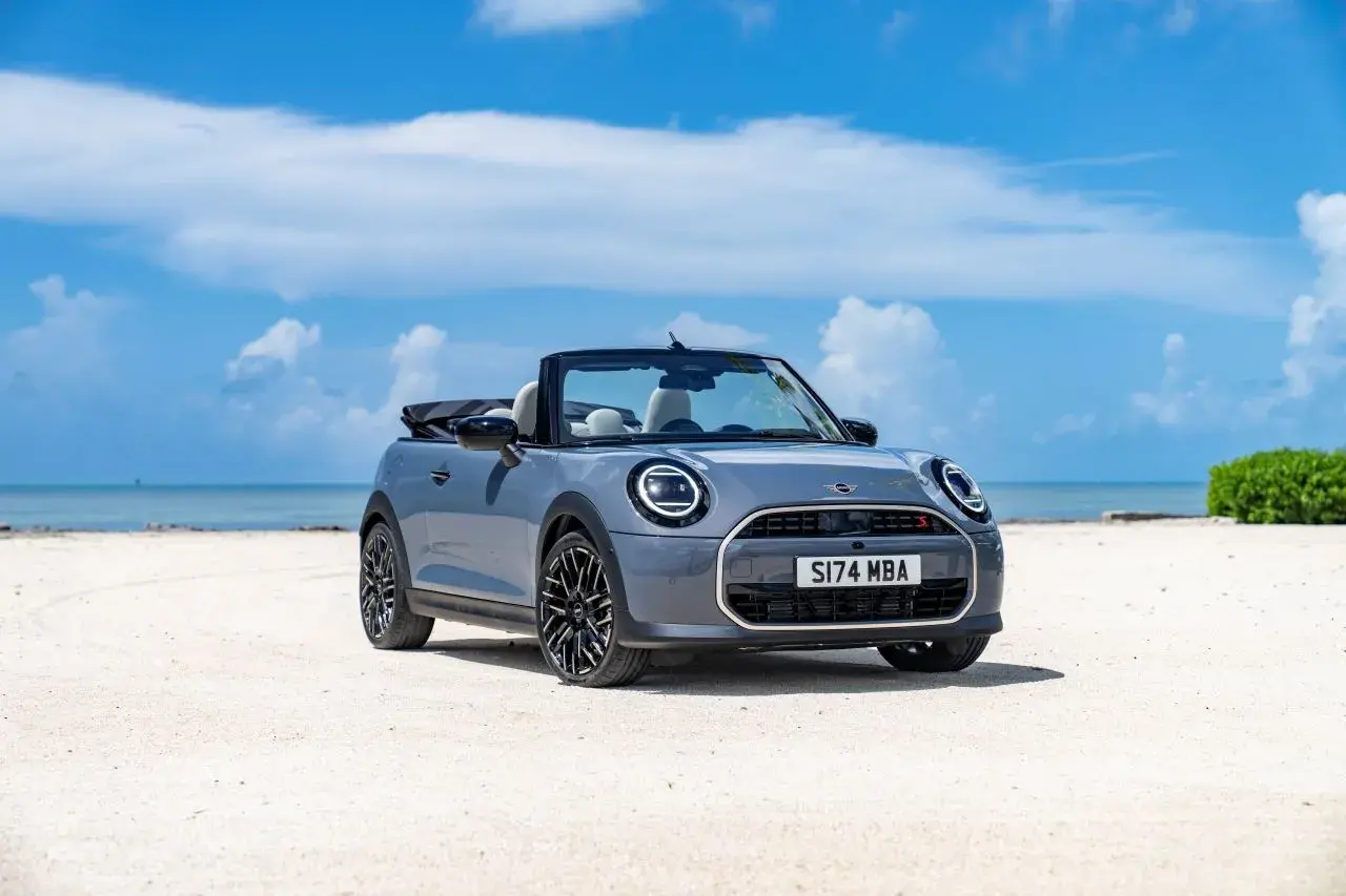P90567090 Highres Mini Cooper Converti