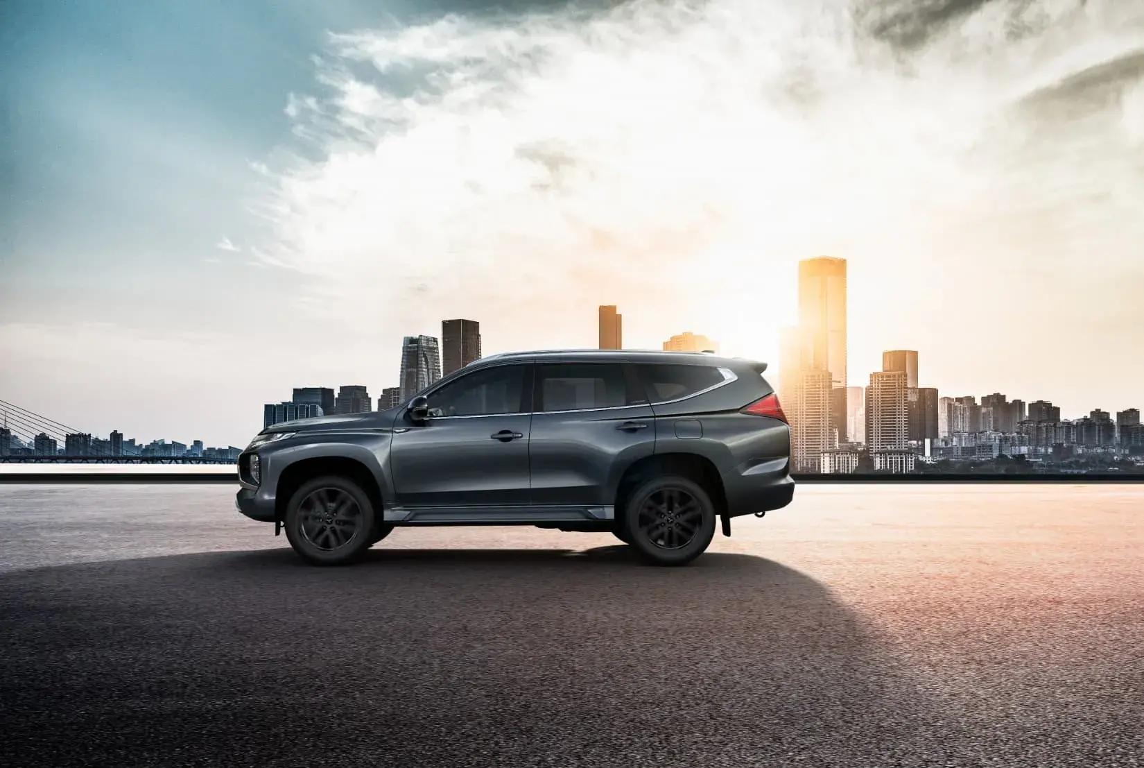 Pajero Sport 2025 Ambientada 5 Legend (1)