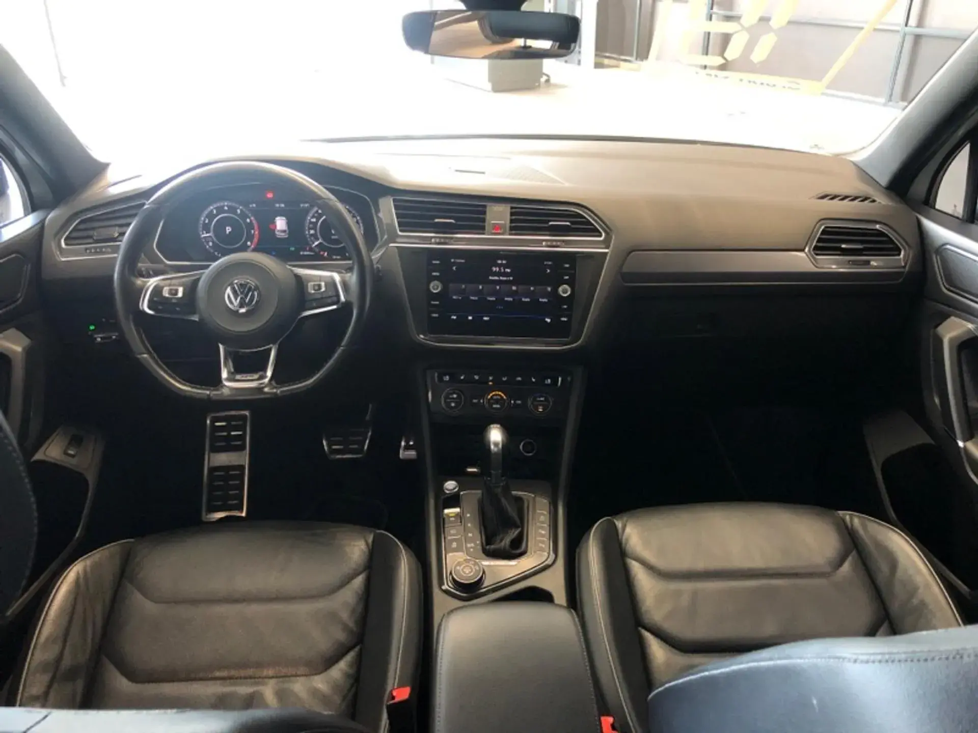 Tiguan R Line 03
