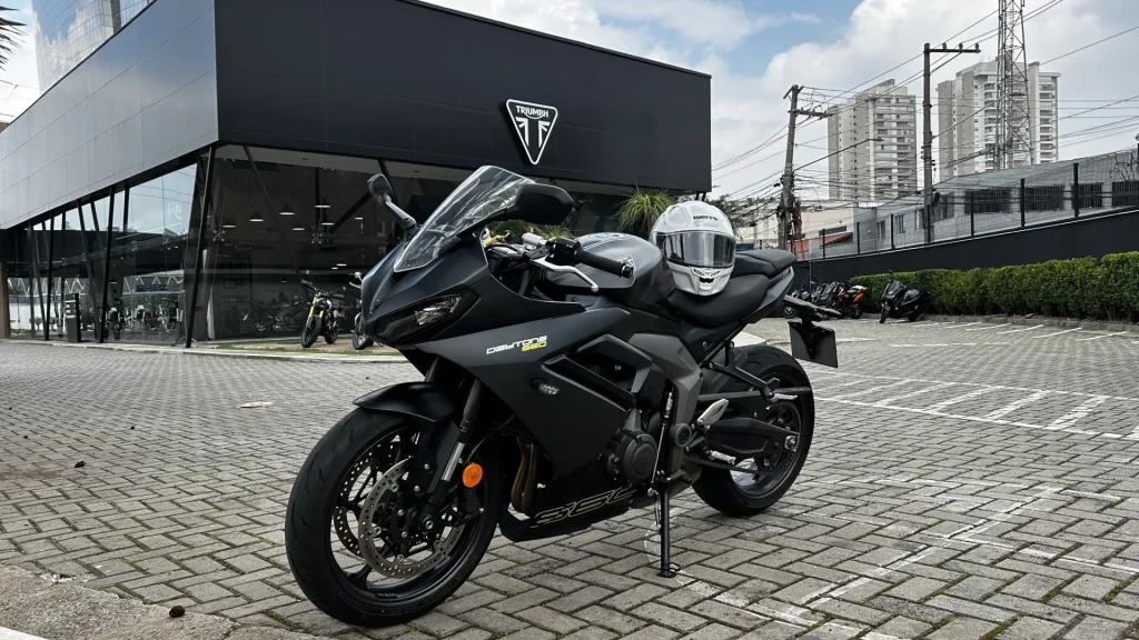 Triumph Daytona 660 Wm1