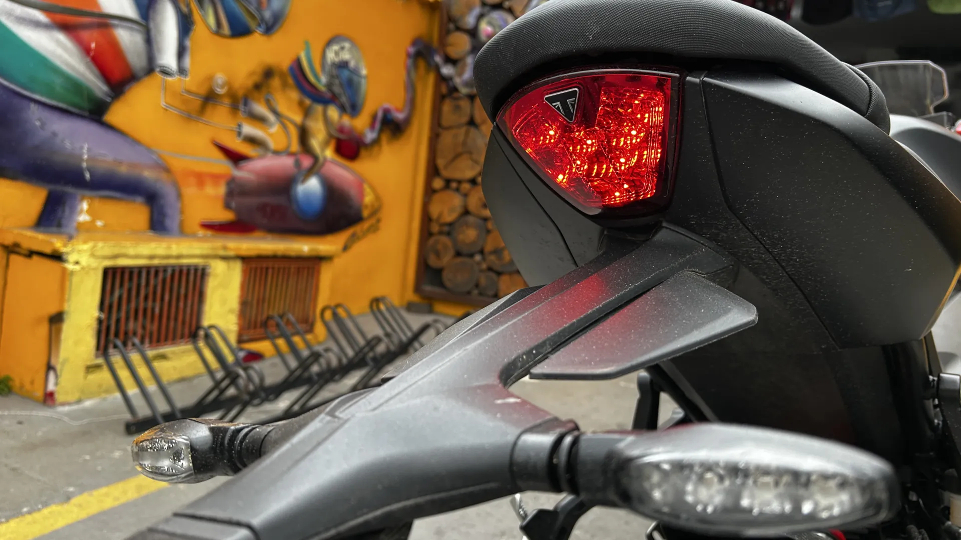 Triumph Daytona 660 Traseira Wm1