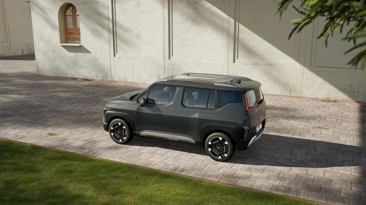 Kia Syros 2 (1)