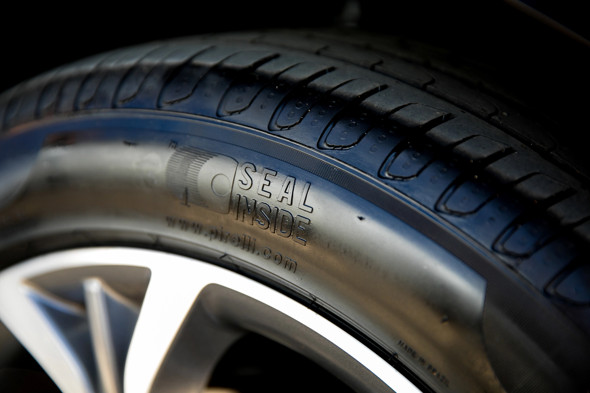 Pirelli Seal Inside