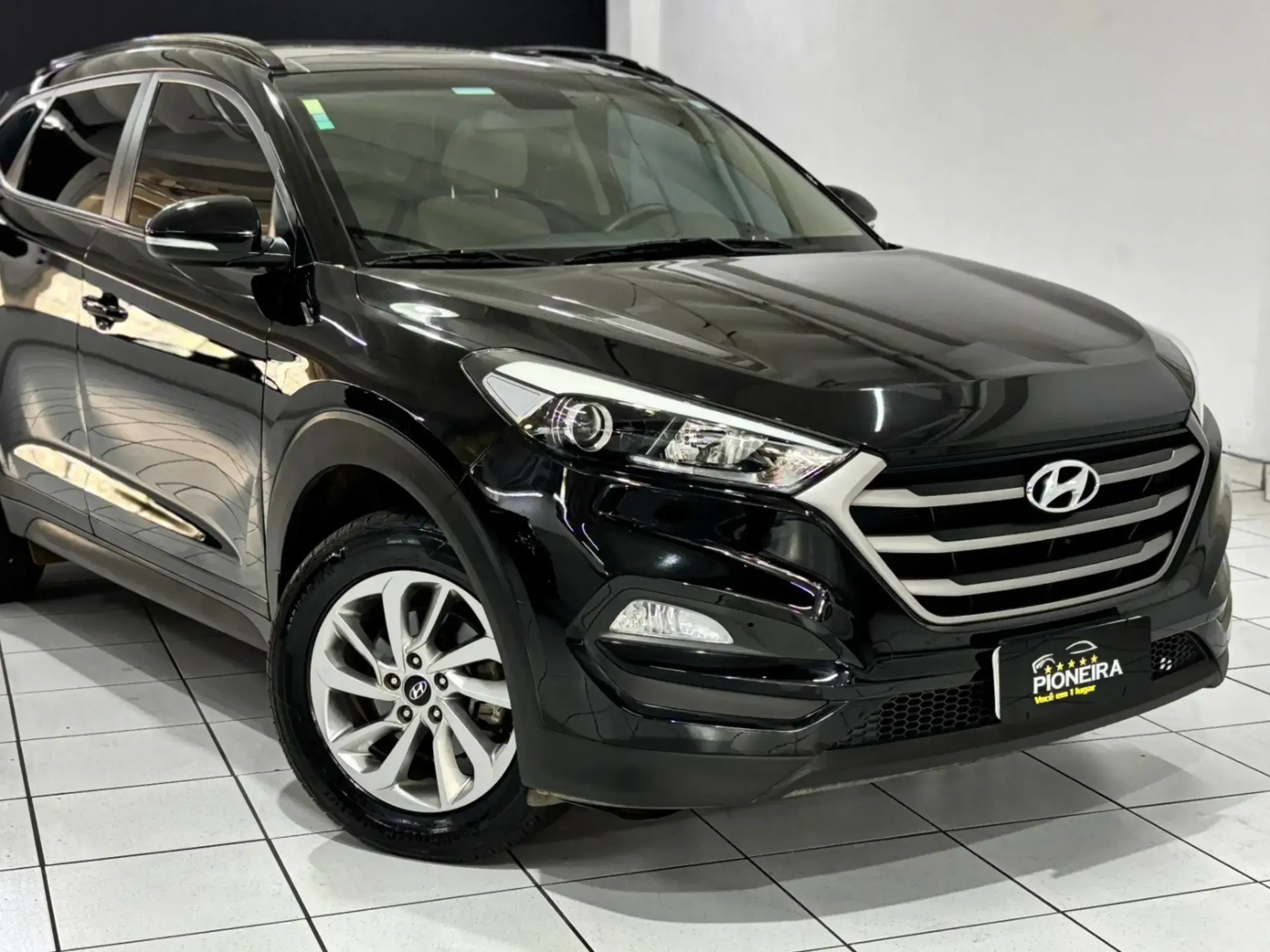 Hyundai Tucson 02 (1)