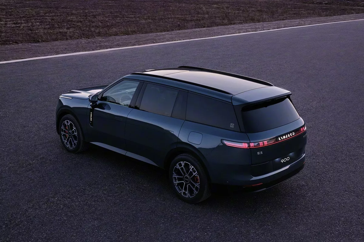 Lynk Co 900