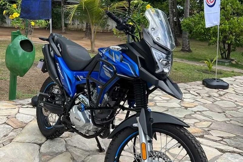 A Avelloz 160 Xtreme é uma opção de modelo trail para uso urbano