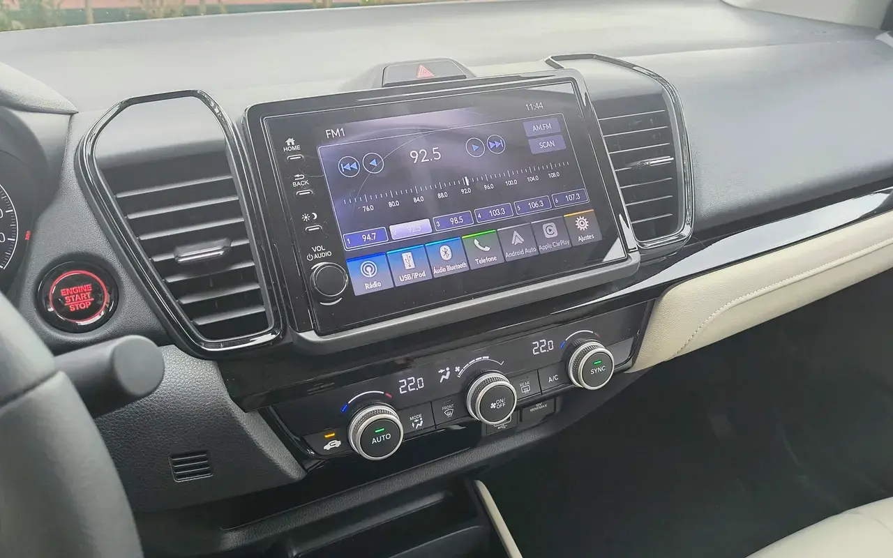 Honda City Touring 2025 (17)