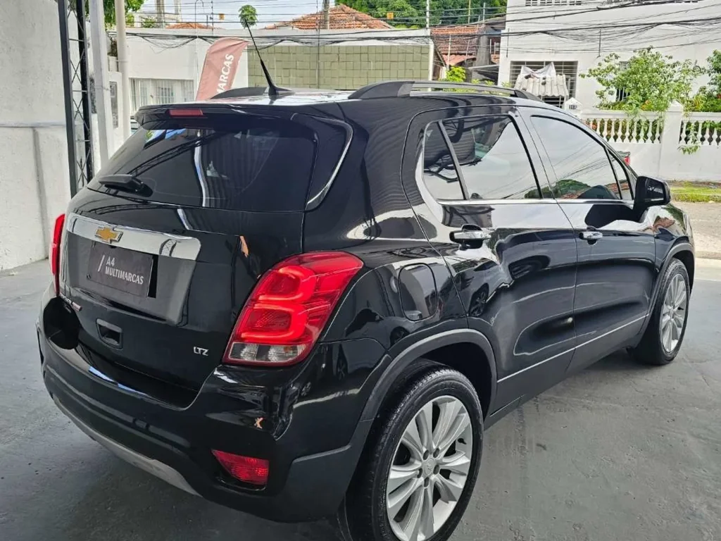 Chevrolet Tracker 02