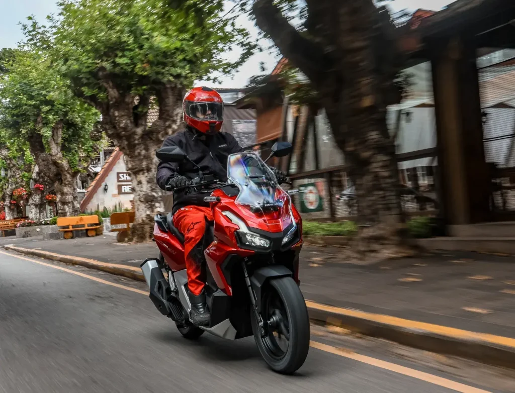 Honda Adv 160 2025 (3)