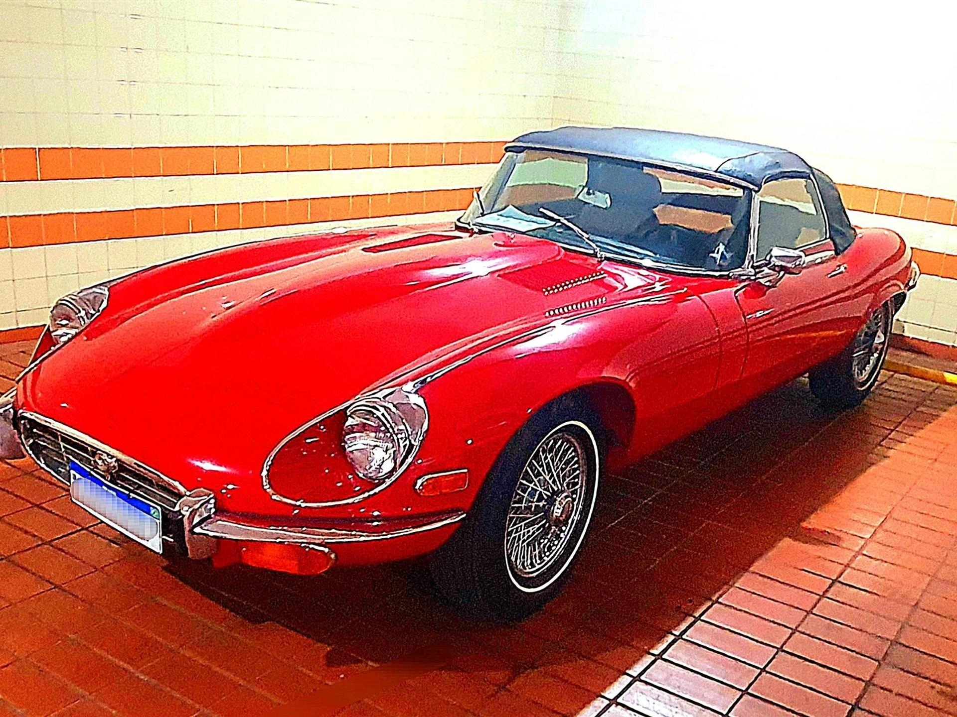 Jaguar E Type