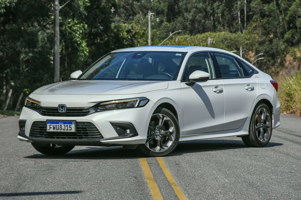 Honda Civic é vendido no Brasil apenas em sua versão híbrida