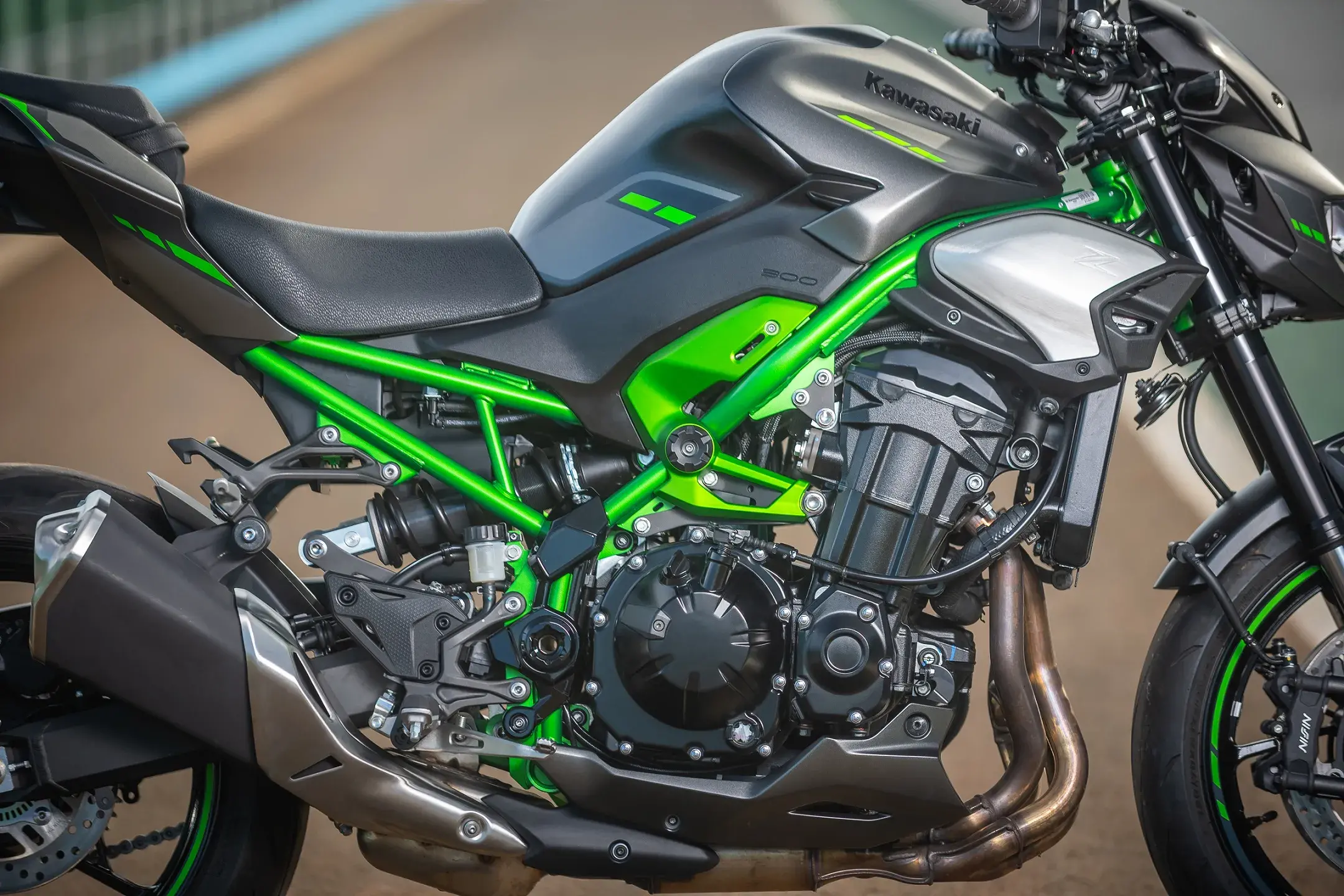 Kawasaki Z900 2025 (3)