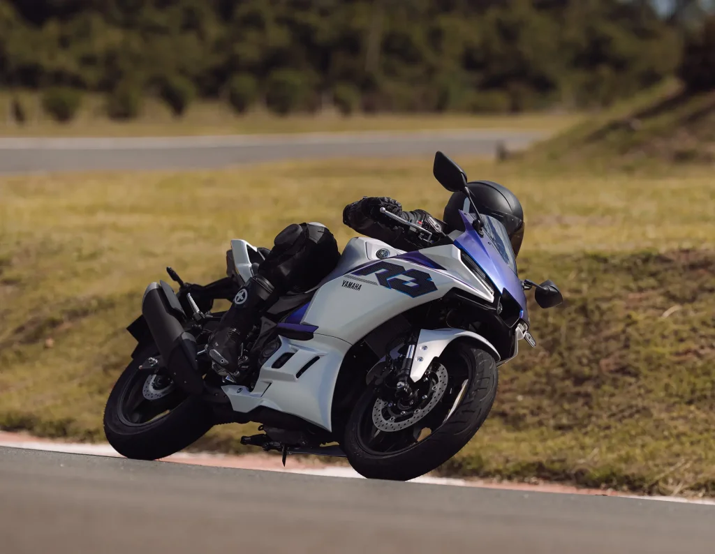 Yamaha Yzf R3 2025 (10)
